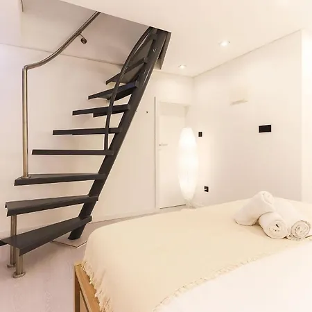 Apartment Expo Duplex By Homing